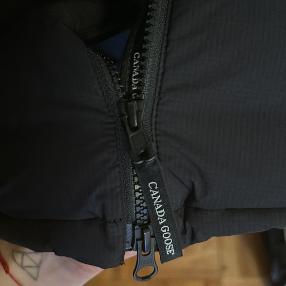 Canada Goose Camp Hooded Jacket - Picture 2 of 12